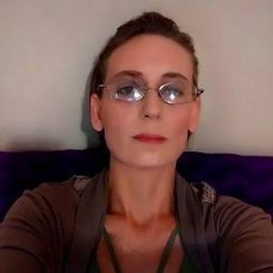 Meet your Posher, Beth jams